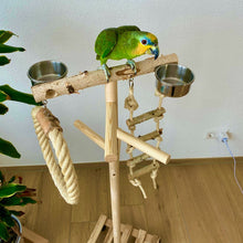 Lade das Bild in den Galerie-Viewer, Papageien Freisitz aus Birkenholz/Kiefernholz inkl. Futterschüsseln und Spielzeug 1,20 m
