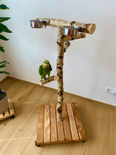 Lade das Bild in den Galerie-Viewer, Papageien Freisitz aus Birkenholz inkl. Futterschüsseln 1,20 - 1,60 m